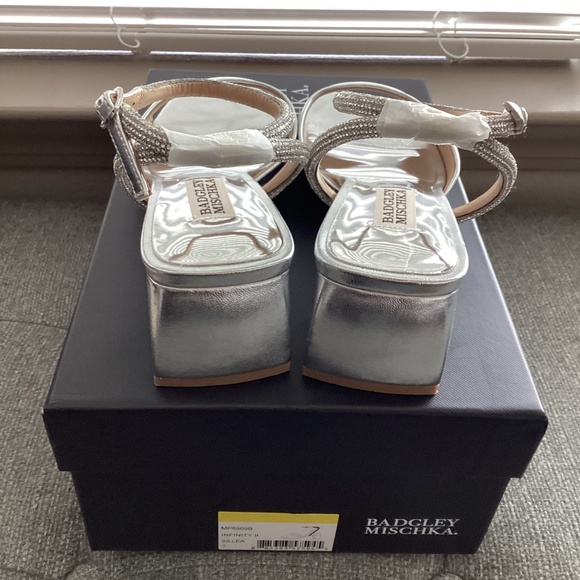 Badgley Mischka Collection Infinity II Sandal (Women), size 7M - Picture 11 of 13